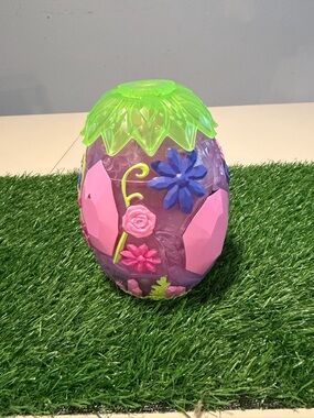Excellent Hatchimals CollEGGtibles Secret Scene Crystal Canyon and Talent Show